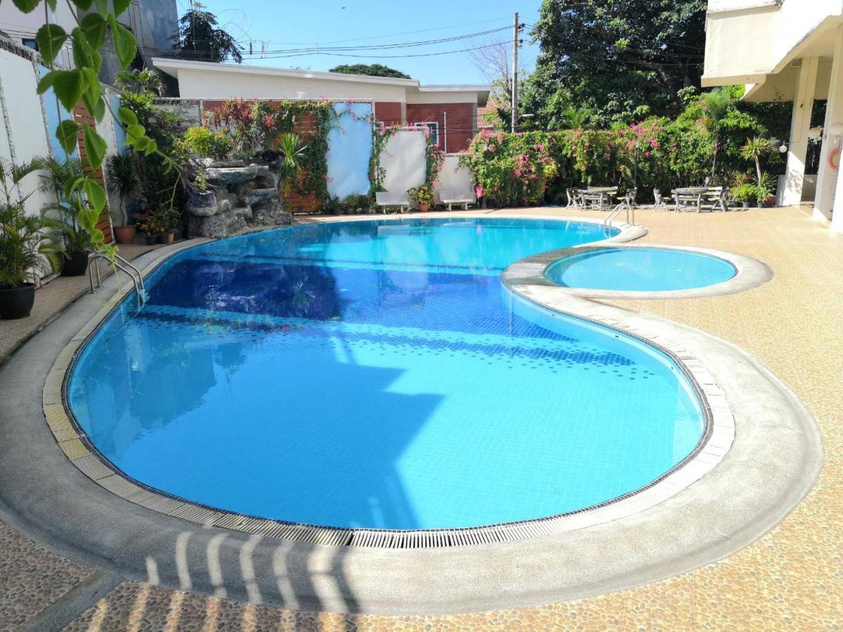 Supanich Condo Opposite The Train Station Chiangmai Chiang Mai Exterior photo