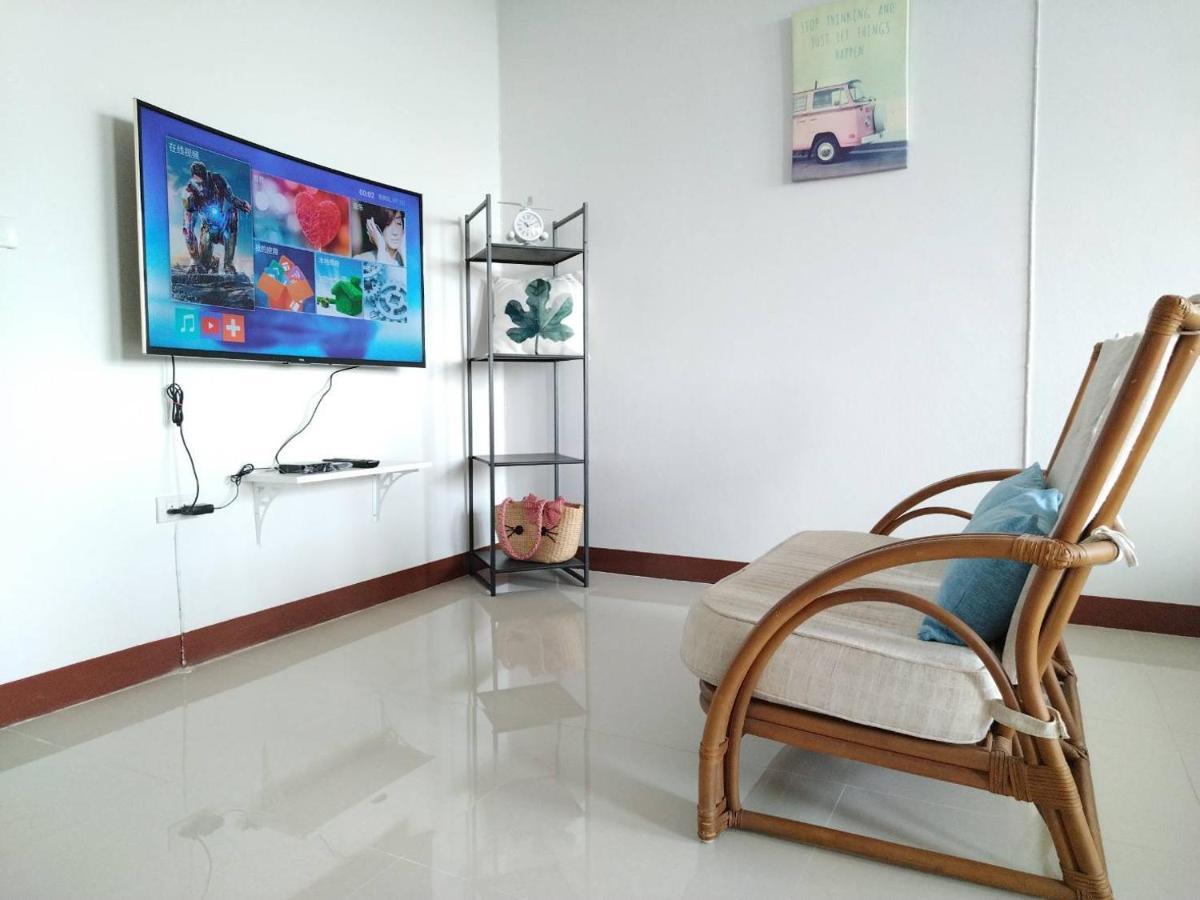 Supanich Condo Opposite The Train Station Chiangmai Chiang Mai Exterior photo