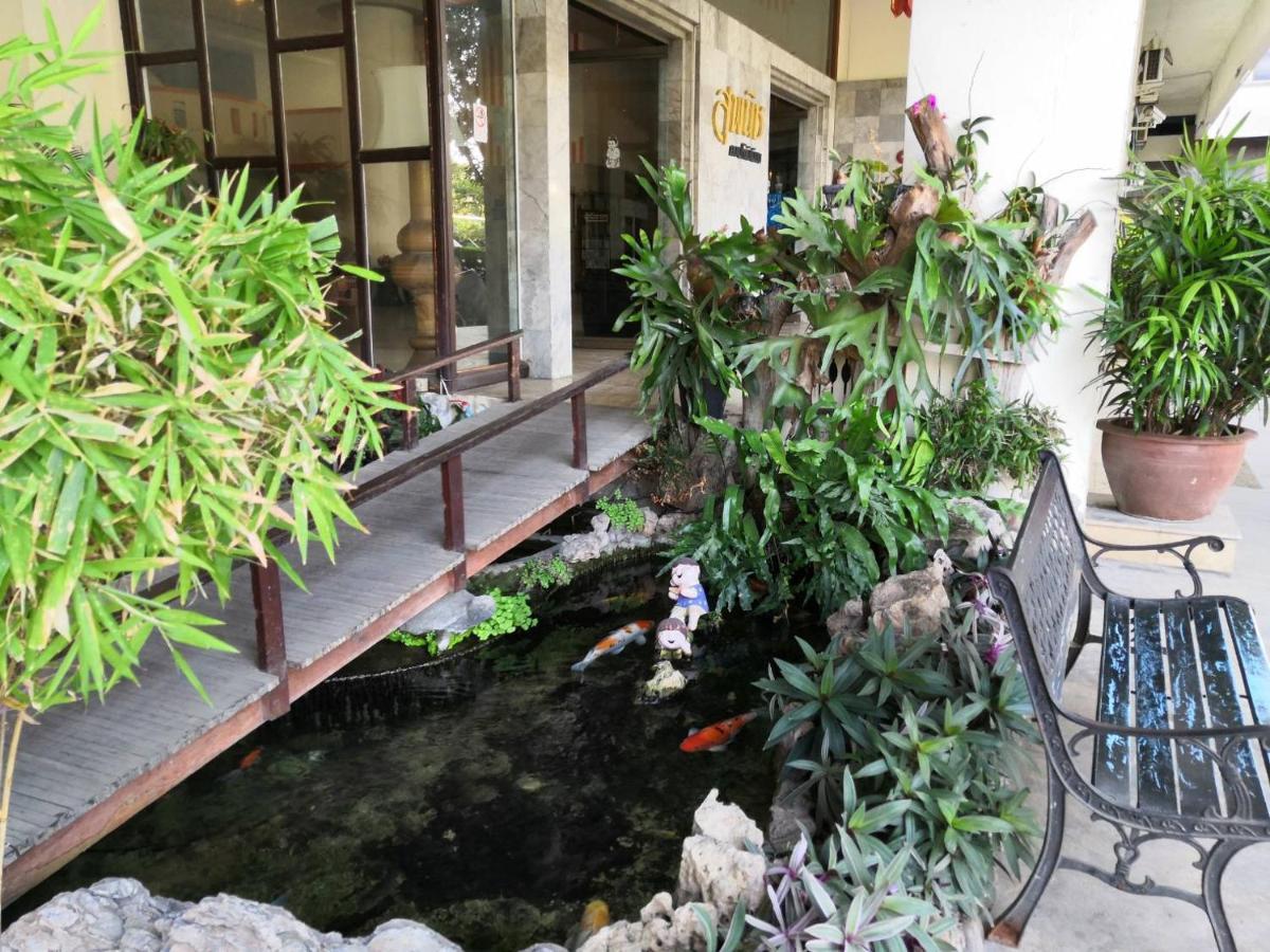 Supanich Condo Opposite The Train Station Chiangmai Chiang Mai Exterior photo