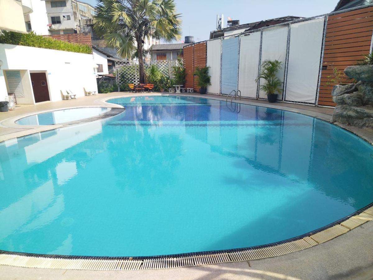 Supanich Condo Opposite The Train Station Chiangmai Chiang Mai Exterior photo